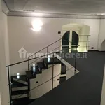 Rent 4 bedroom apartment of 167 m² in Genoa