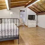 Rent 5 bedroom house of 186 m² in Rome