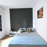 Rent a room of 90 m² in Clichy