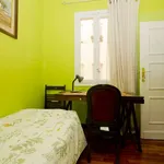 Rent a room of 100 m² in madrid