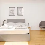 Miete 4 Schlafzimmer wohnung von 30 m² in Wien