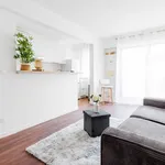 Rent 2 bedroom apartment of 39 m² in Paris