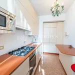 Rent 5 bedroom apartment of 200 m² in Verona