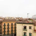 Rent a room of 209 m² in madrid