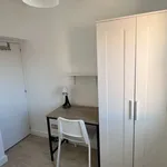 Rent a room of 70 m² in madrid