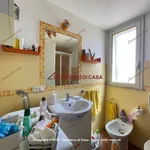 Affitto 3 camera casa di 54 m² in Campofelice di Roccella