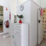 Rent 1 bedroom apartment of 50 m² in lisbon