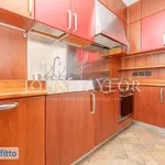 Rent 5 bedroom apartment of 100 m² in Milan