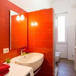 Rent a room of 95 m² in milan