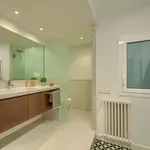 Rent a room of 127 m² in Barcelona