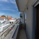 Rent 1 bedroom apartment in Porto