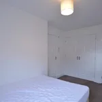 Rent 2 bedroom flat in Glasgow