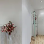 Rent 1 bedroom apartment of 56 m² in Dusseldorf