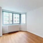 Rent 1 bedroom apartment of 600 m² in Manhattan