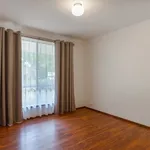 Rent 3 bedroom house in florey