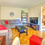 Rent 2 bedroom apartment of 1 m² in Montreal