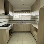 Rent 3 bedroom house in SALE