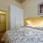 Rent 1 bedroom apartment of 45 m² in Florence