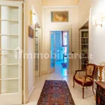 Rent 5 bedroom apartment of 323 m² in Bari