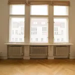 Rent 3 bedroom apartment of 126 m² in Berlin