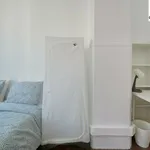 Rent 16 bedroom apartment in Lisbon