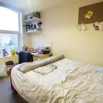 Rent 4 bedroom flat in West Midlands