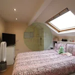 Rent 2 bedroom house in Leeds