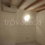 Affitto 4 camera appartamento di 127 m² in Reggio nell'Emilia