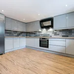 Rent 6 bedroom house in Leeds