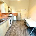 Rent 4 bedroom apartment in Glasgow