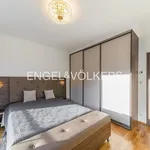 Rent 5 bedroom apartment of 100 m² in Capital City of Prague