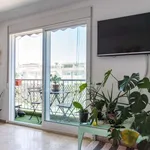 Rent a room of 90 m² in valencia