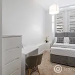 Rent 2 bedroom flat in Glasgow