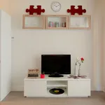 Rent 2 bedroom apartment of 81 m² in Málaga