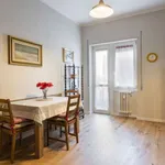 Rent 1 bedroom apartment of 60 m² in florence