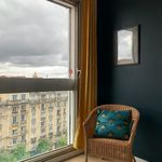 Appartement de 110 m² avec 1 chambre(s) en location à Paris