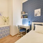 Rent a room of 100 m² in Lisboa