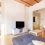 Rent 2 bedroom apartment of 915 m² in Barcelona