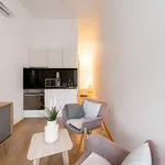 Rent 1 bedroom apartment in Porto