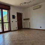 Rent 4 bedroom house of 160 m² in Rome