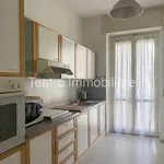 Rent 1 bedroom apartment of 75 m² in Florence