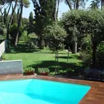 Rent 5 bedroom house of 300 m² in Roma