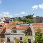 Rent 2 bedroom apartment of 44 m² in Lisbon