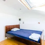 Rent a room in lisbon