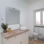 Rent a room in lisbon