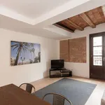 Rent 3 bedroom apartment in barcelona