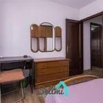 Rent 4 bedroom apartment of 133 m² in Oviedo