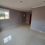 Rent 2 bedroom house of 300 m² in Soweto