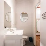 Rent 3 bedroom apartment of 63 m² in Barcelona