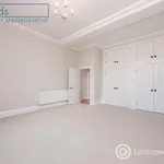 Rent 2 bedroom flat in Edinburgh